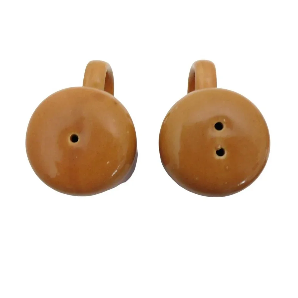 Grandma's Salt & Pepper Shakers Set Easy Pourin, Approx 2.5